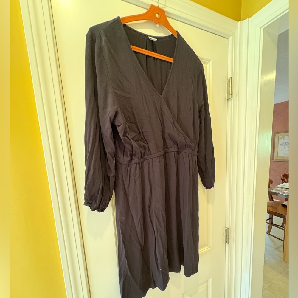 Old Navy Chic Black Long Sleeve Dress